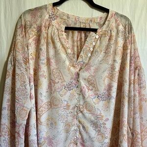 2XL NWOT creamy pink floral/paisley button down blouse